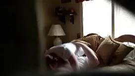 Mladić miluje u krev ...