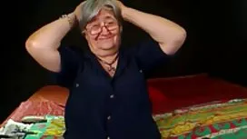 Zaljubljeni par voli ...