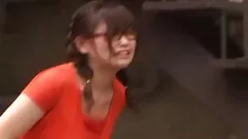 Djevojka u obliku po ...