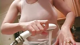 Muž se vratio s posl ...